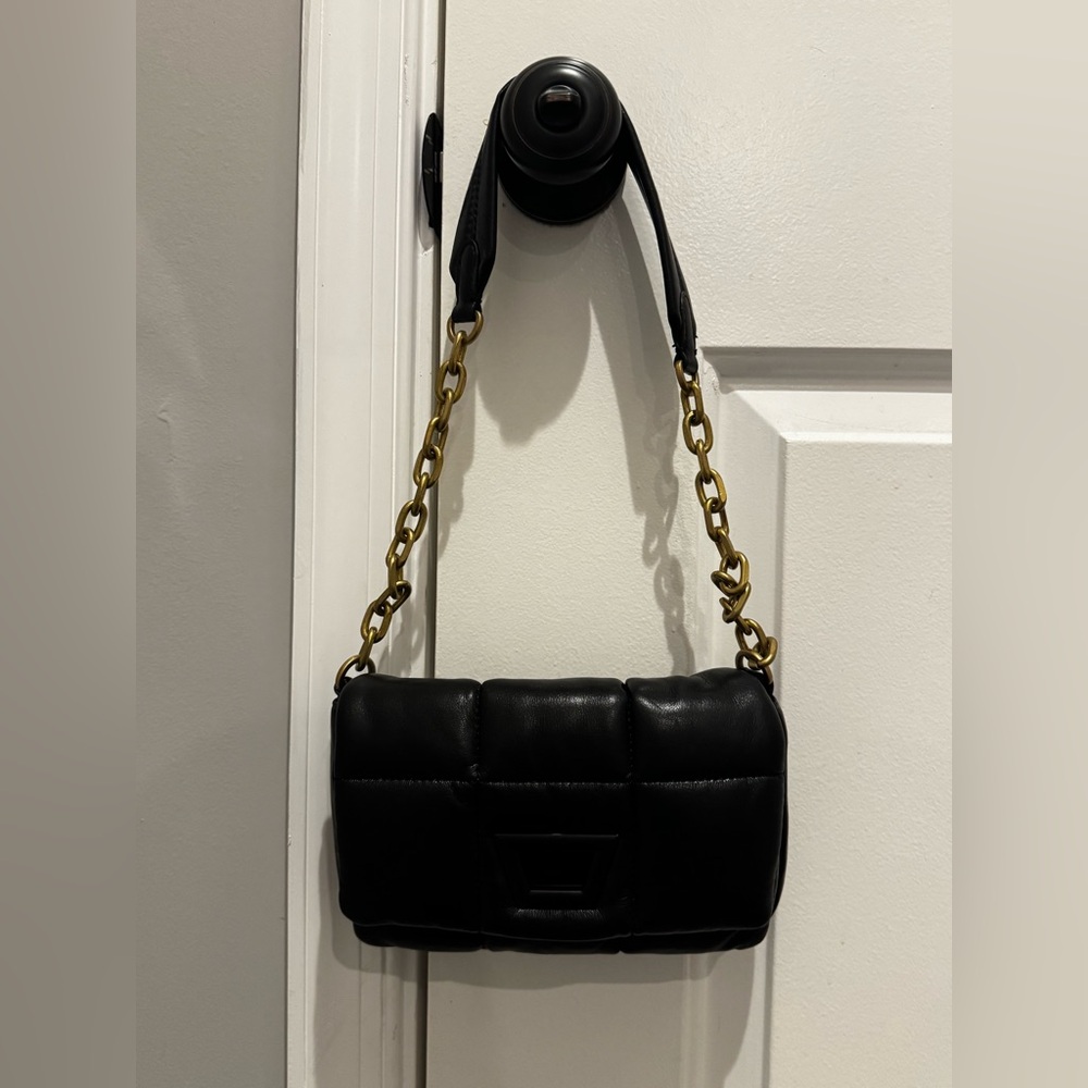 Zara Black Quilted Chain Shoulder Bag